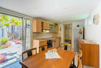 Bungalow mit Terrasse und Klimaanlage