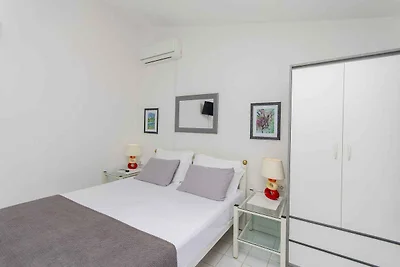 Ferienwohnung mit Balkon und Meerblick