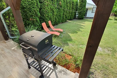 Ferienhaus mit Terrasse und Grill