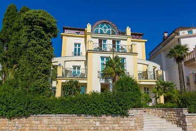 Ferienwohnung mit Balkon und Klimaanlage