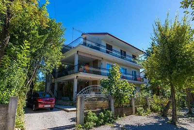 Ferienwohnung mit Terrasse und Tischtennis