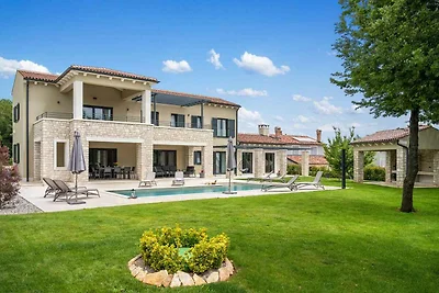 Villa mit Pool, Klimaanlage