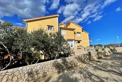Ferienwohnung mit Balkon und Klimaanlage