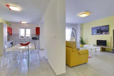 Ferienwohnung mit Pool und Klimaanlage