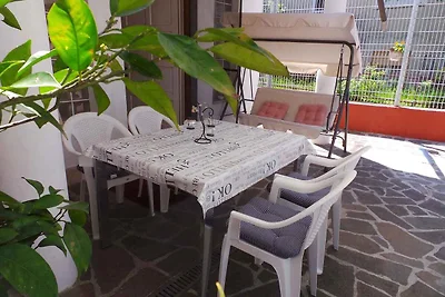 Ferienhaus mit Terrasse und Klimaanlage