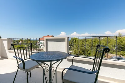 Villa mit Meerblick und Pool