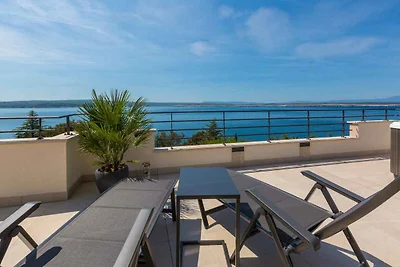 Ferienwohnung in Strandnähe mit Whirlpool