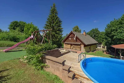 Ferienhaus mit Aussenpool