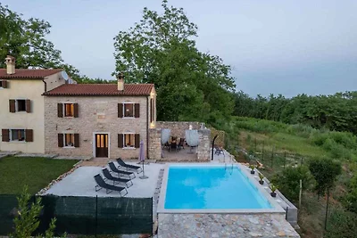Ferienhaus mit Klimaanlage und Pool