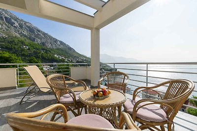 Ferienwohnung mit Terrasse und Meerblick