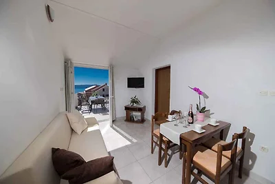 Ferienwohnung mit Terrasse und Meerblick