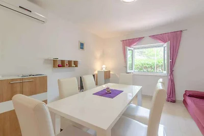 Vakantiehuis Ontspannende vakantie Blato