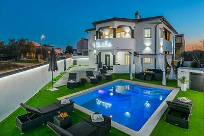 Appartamento Vacanza con famiglia Pola