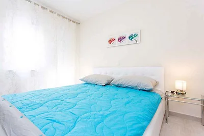 Ferienwohnung mit Balkon und Klimaanlage