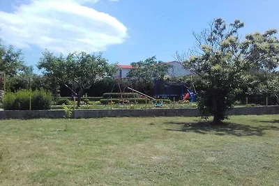 Ferienwohnung mit Grill und Kinderspielplatz