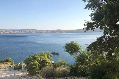 Villa mit Swimmingpool und Meerblick