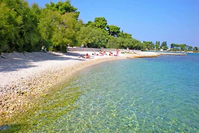 Appartamento Vacanza con famiglia Supetarska Draga