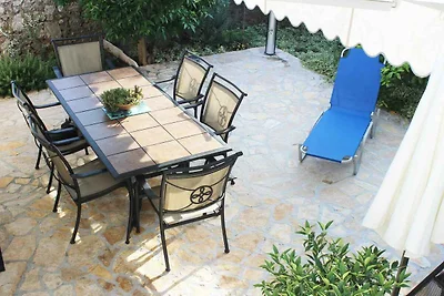 Ferienwohnung mit Terrasse und Grill
