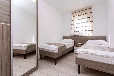 Ferienwohnung mit Klimaanlage und Terrasse