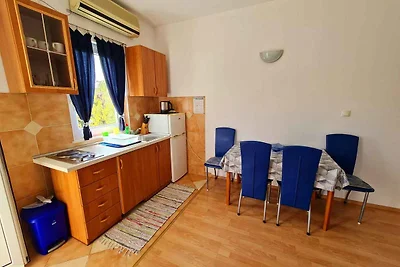 Ferienwohnung mit Klimaanlage, Balkon und Mee