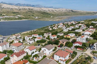 Ferienwohnung mit Balkon und Klimaanlage