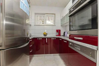 Ferienwohnung mit Terrasse und Grill