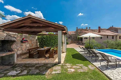 Villa mit Pool
