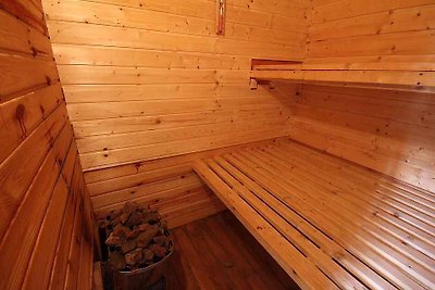 Ferienhaus Svahova mit Kamin, Sauna, Tennispl