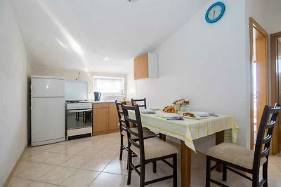 Ferienwohnung mit Klimaanlage, Balkon,