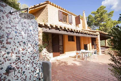 Villa mit Klimaanlage und Terrasse