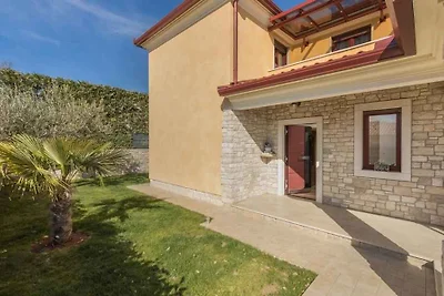 Villa mit Aussenpool