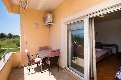 Ferienwohnung Familienfreundlich mit Klimaanl