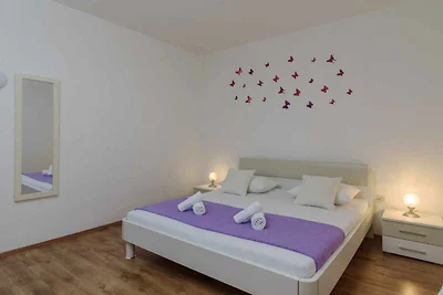 Ferienwohnung mit Balkon und Meerblick