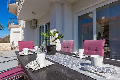 Ferienwohnung mit grosse Terrasse und