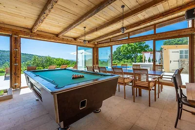 Ferienhaus mit Klimaanlage und Pool