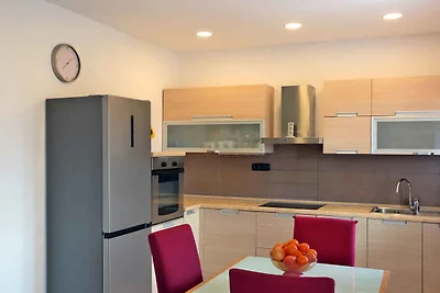 Charmante Ferienwohnung Sarah in Čavle mit Ba