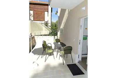 Ferienwohnung mit Terrasse 200 m vom Strand