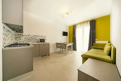 Ferienwohnung mit Seeblick und Pool