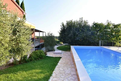 Ferienwohnung mit Pool an ruhiger Lage
