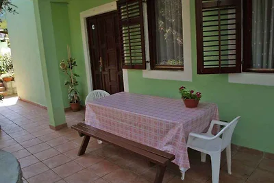 Ferienwohnung mit grosser Terrasse und schöne