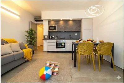 Ferienwohnung mit Klimaanlage und Balkon