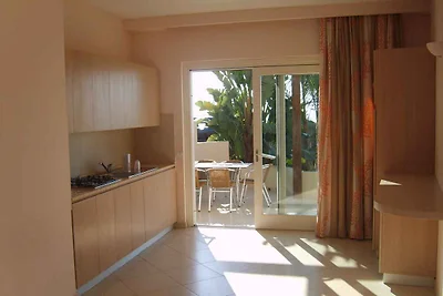 Ferienwohnung mit Klimaanlage, Pool und Balko