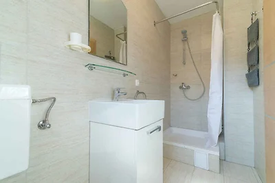 Ferienwohnung mit Klimaanlage und Terrasse