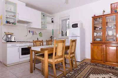Appartamento Vacanza con famiglia Okrug Gornji