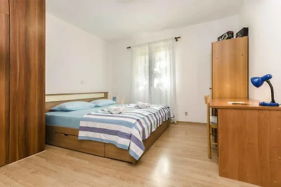 Ferienwohnung mit Klimaanlage und Pool