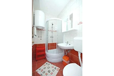 Ferienwohnung mit Klimaanlage und Terrasse, d