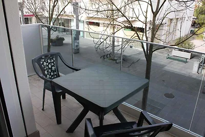 Ferienwohnung mit Klimaanlage und Balkon