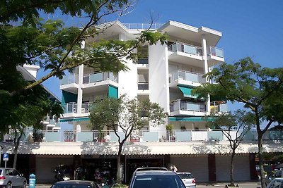 Ferienwohnung mit Balkon und Pool