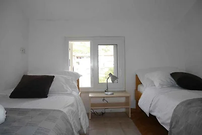 Apartment mit zwei Schlafzimmern im zweiten S