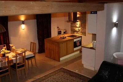 Ferienhaus mit Aussenpool am Wald